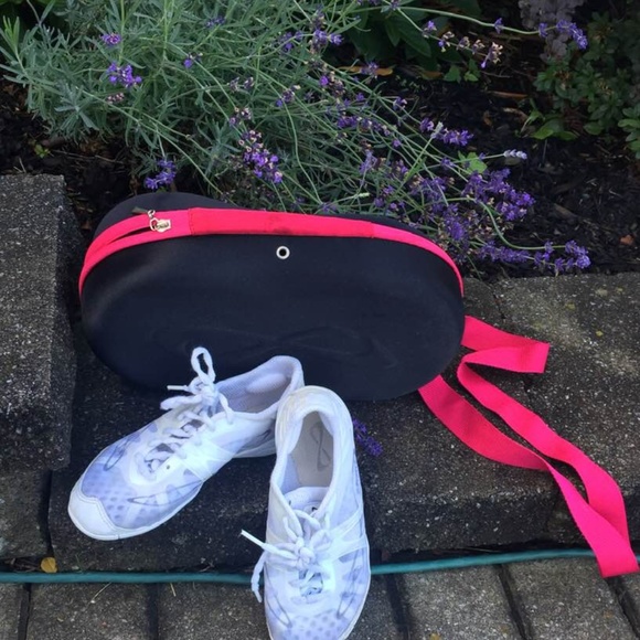 Meet your Posher - Picture 4 of 8